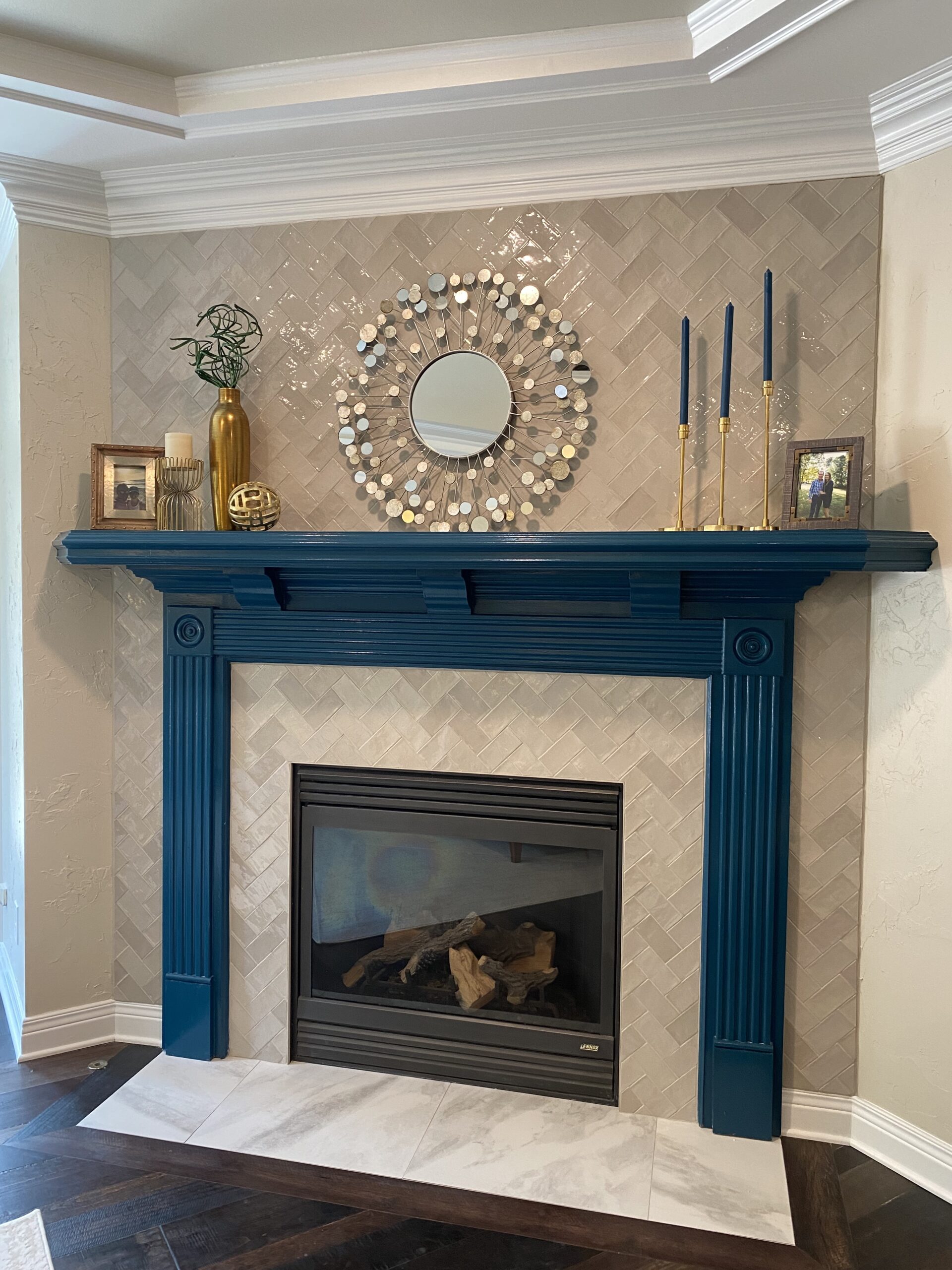 Marble fireplace in Livingroom